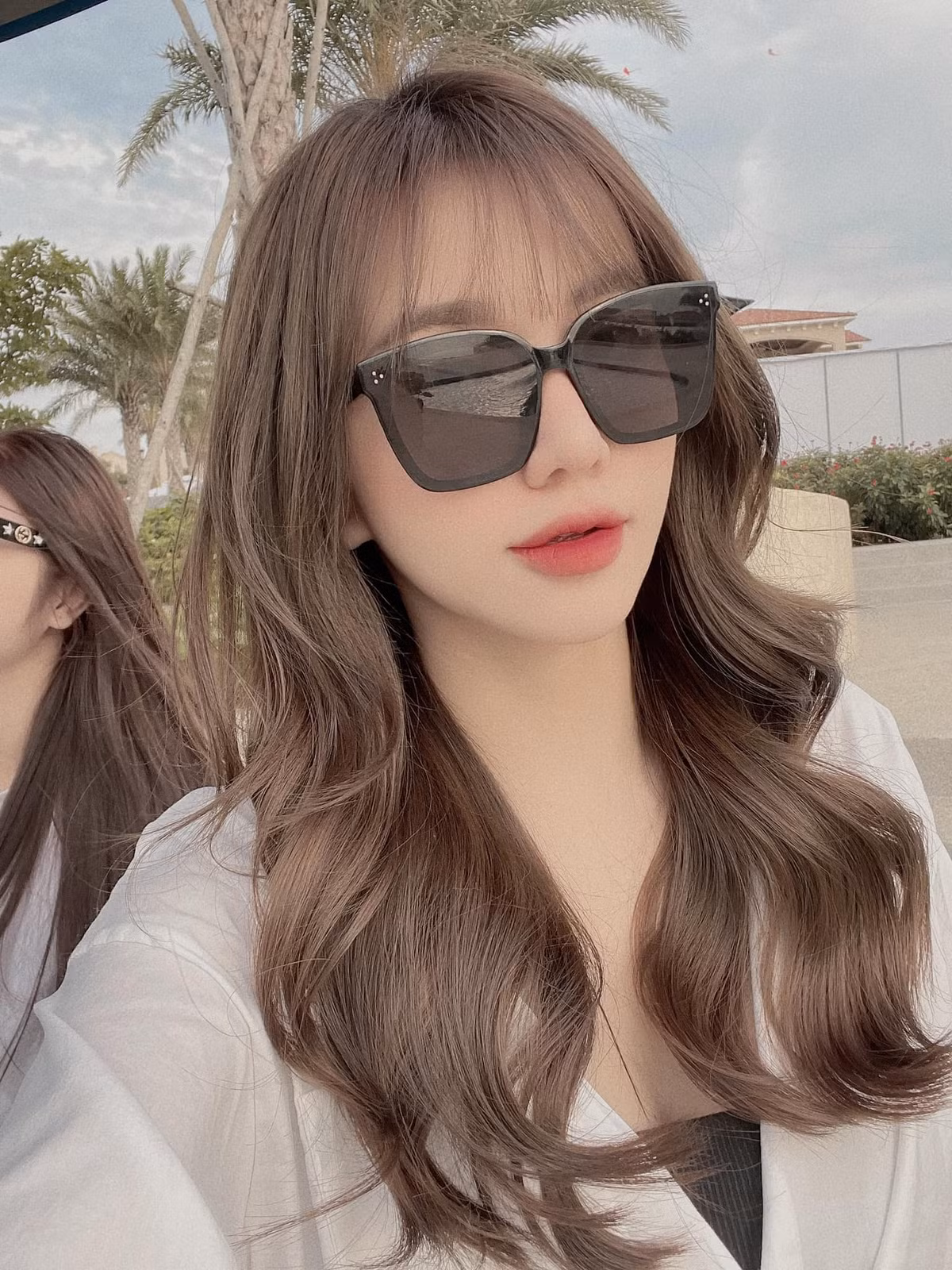 Cô nàng khiến nhiều người xuýt xoa bởi vẻ ngoài quyến rũ, body nóng bỏng cùng phong cách gợi cảm.