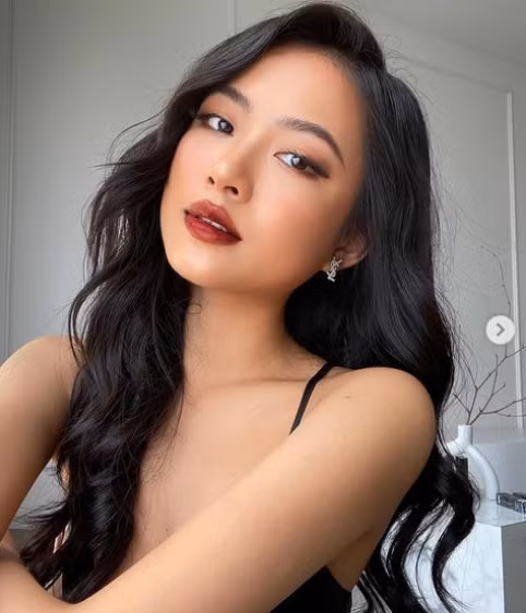 Hiện tại, hot girl 2K là mẫu ảnh tại Sài Gòn, cô hợp tác với nhiều nhãn hàng nổi tiếng và được cộng đồng người trẻ yêu thích.