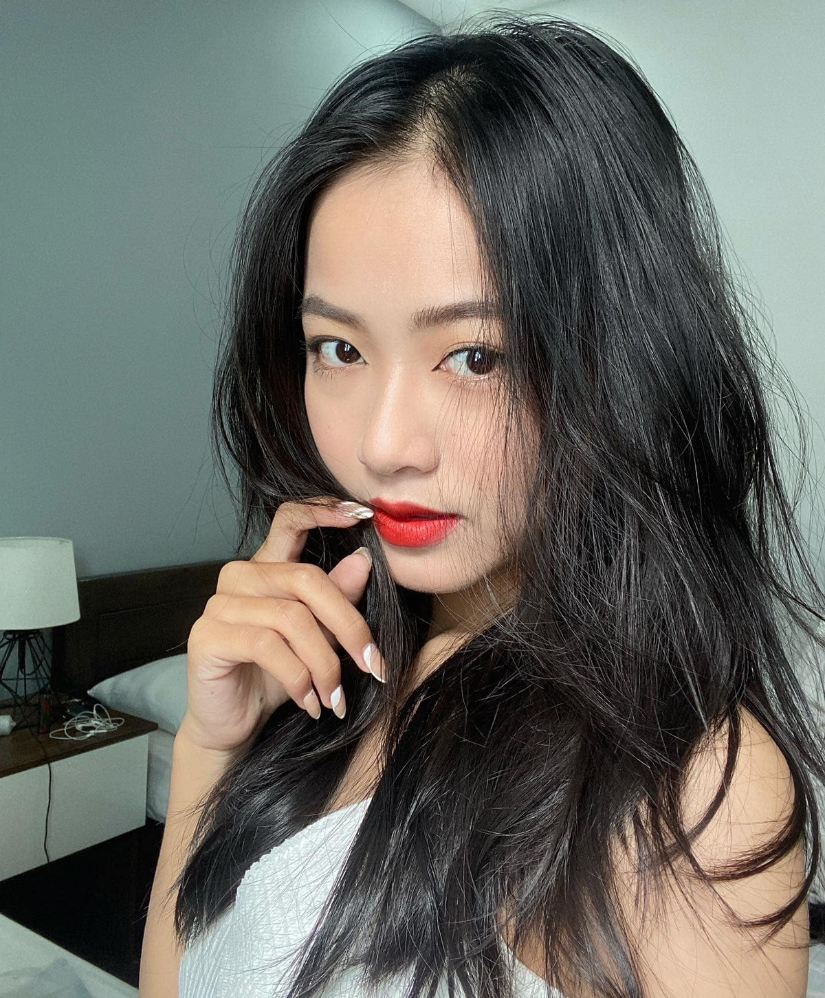 Hiện tại, Xuân Mai đang là gương mặt người mẫu ảnh đắt giá khi được nhiều local brand mời chụp hình lookbook. Đây là xu hướng người mẫu ảnh ngày một phổ biến.