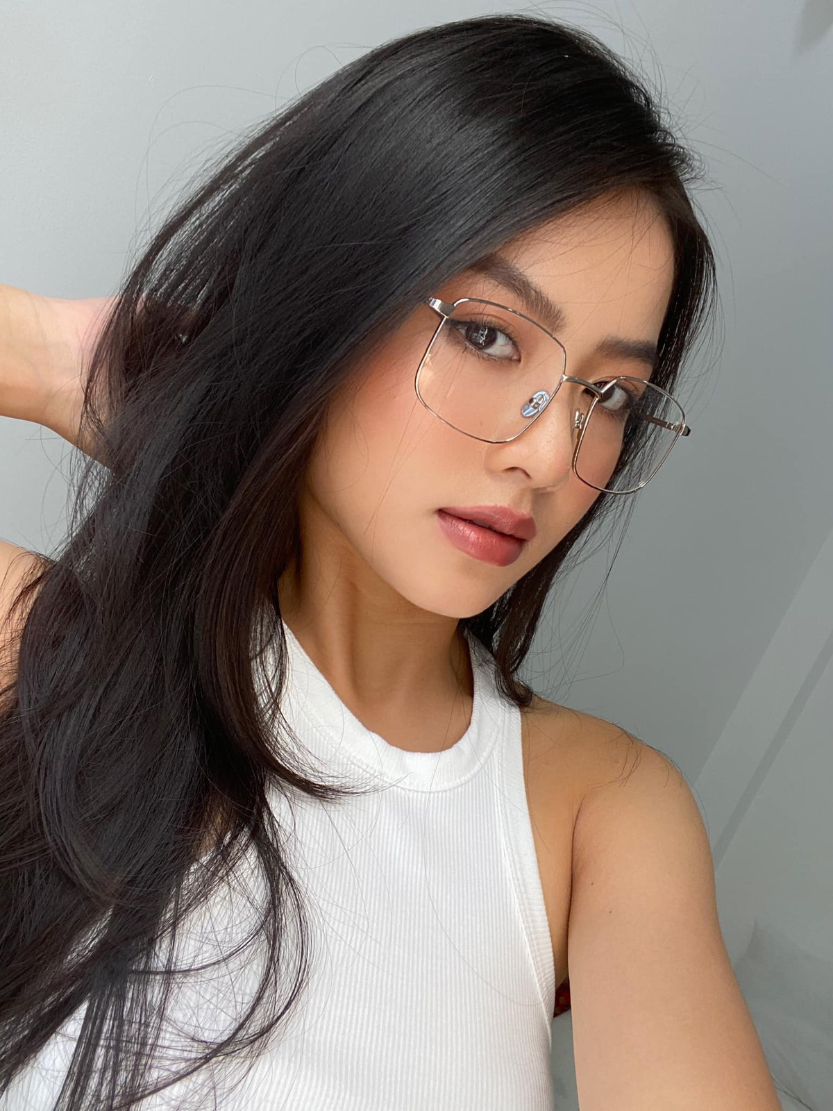 Xuân Mai được ví là hình mẫu cho nhiều cô gái theo đuổi vẻ đẹp hiện đại.