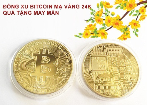 Đồng xu bitcoin được kỳ vọng mang lại may mắn, tài lộc. Ảnh: quatangtetynghia.com.