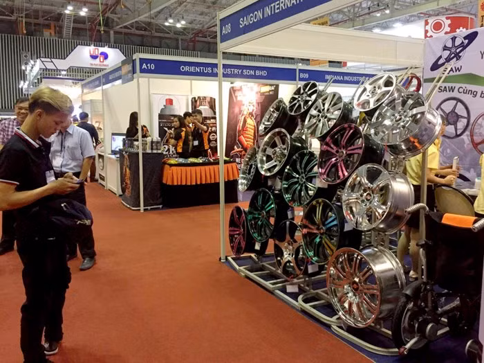 Tương tự là phụ tùng, linh kiện ô tô...