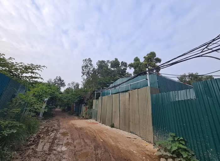 Loat cong trinh ngang nhien “moc” tren dat nong nghiep o Phu Do-Hinh-3