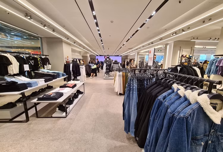 Năm nay, ZARA chỉ giảm giá một số sản phẩm nhất định.