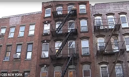 Nam thanh niên ngã tử vong khi đang xem giải chạy marathon Nam thanh nien nga tu vong khi dang xem giai chay marathon