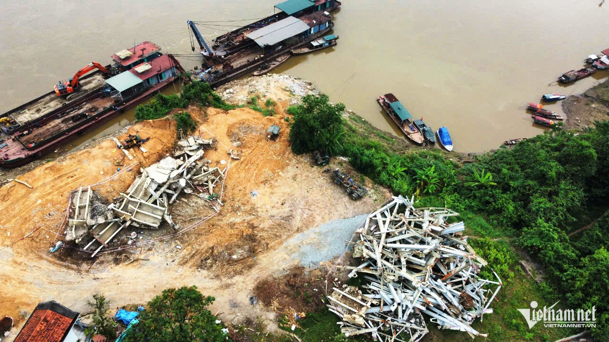 Nước sông Hồng hạ thấp 6m, Phú Thọ lên phương án dỡ cầu Phong Châu - Hình 4 Nuoc song Hong ha thap 6m, Phu Tho len phuong an do cau Phong Chau-Hinh-4