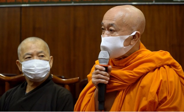 Vu tro cot o chua Ky Quang 2: Co nen gui tro cot vao chua?