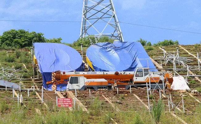 Khau hieu 11 chu... 10 ty o Hoa Binh: Cty Anh Ky trung thau co “la”?