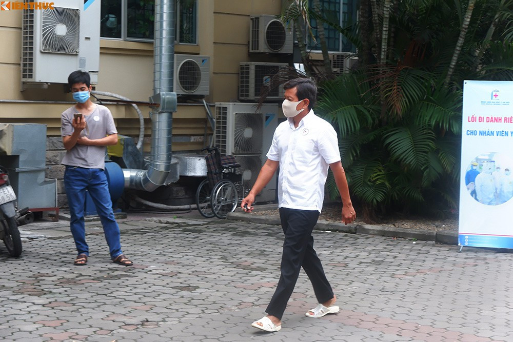 Ong Doan Ngoc Hai va... doi dep to ong-Hinh-2