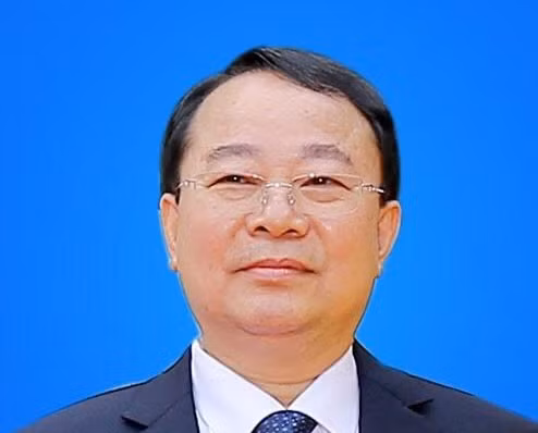 Dai gia xang dau Ngo Van Phat cam dau nhom thanh lap nhieu “cong ty ma”