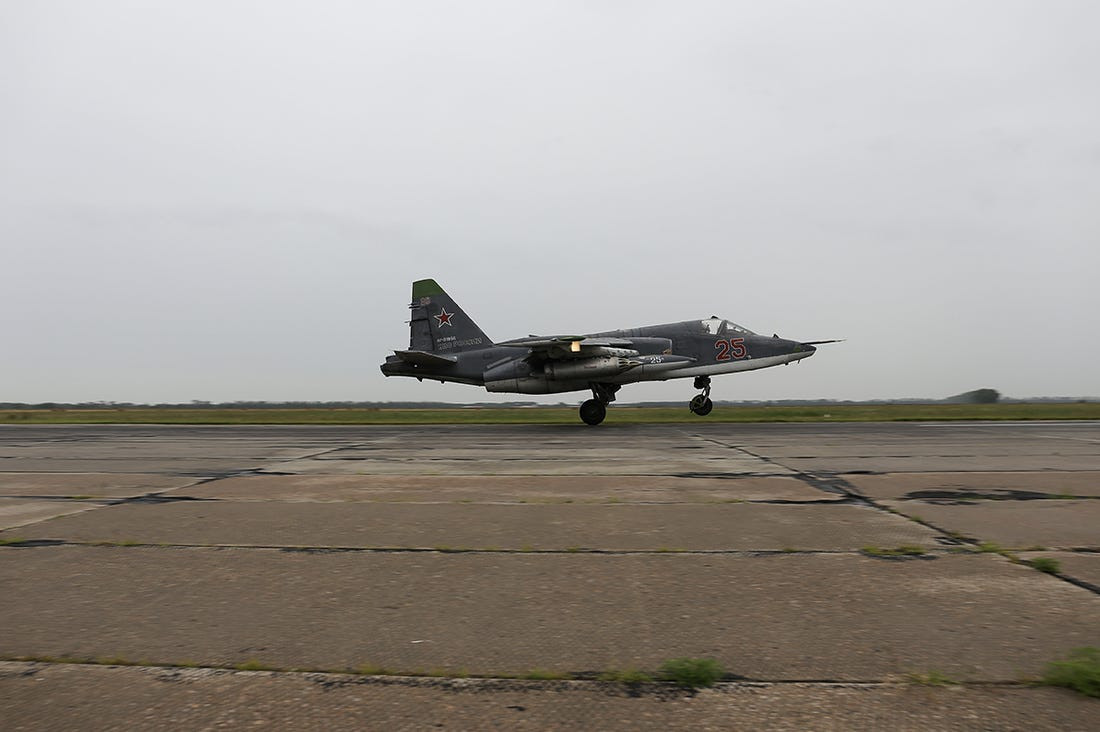 Loại máy bay được phía Azerbaijan sử dụng nhiều nhất trong các phi vụ xuất kích này là cường kích cơ Su-25. Điều đáng nói là trong suốt 600 phi vụ này, chỉ duy nhất một chiếc Su-25 của Azerbaijan bị hạ hôm 4/10 vừa rồi. Nguồn ảnh: BMDP.