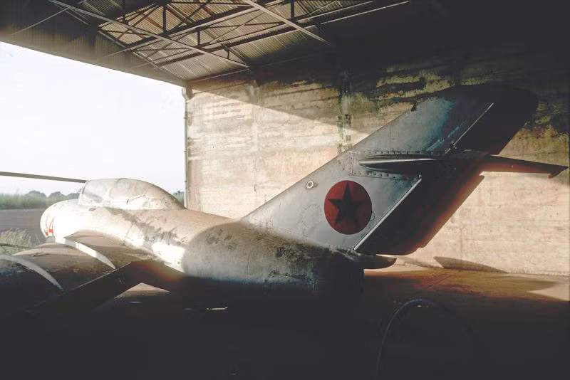 Quốc gia thứ hai được cho là còn sử dụng tiêm kích MiG-15 trong biên chế của lực lượng không quân là Guinea-Bissau, một quốc gia nhỏ bé nằm ở châu Phi và là một trong những nước nhỏ nhất châu lục này. Nguồn ảnh: Sina.