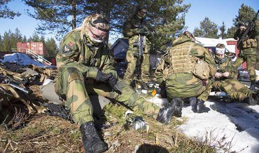 Các nội dung huấn luyện của các nữ binh sĩ này bao gồm vừa chiến đấu vừa tìm cách thoát khỏi một cuộc phục kích trong thành phố.