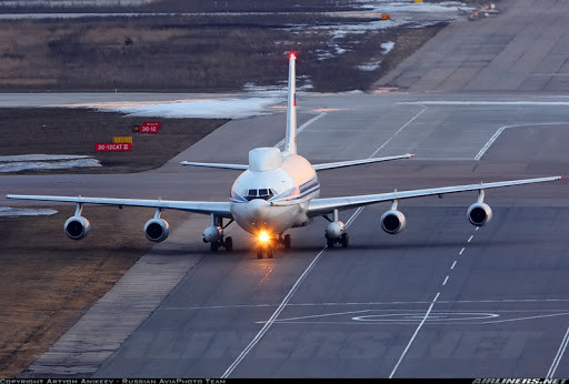 Cách đây ít ngày, truyền thông Nga cho biết bộ phận liên lạc của một máy bay Ngày Tận Thế đã bị lấy cắp trong lúc máy bay đang nằm bảo dưỡng. Hiện vẫn chưa rõ đây chỉ là một vụ trộm thông thường hay là một vụ án liên quan tới tình báo đa quốc gia. Nguồn ảnh: Airlines.