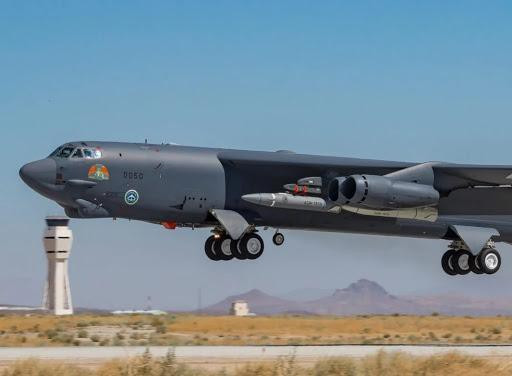 Trong khi đó nền tảng mang phóng tên lửa AGM-183A bao gồm các loại máy bay ném bom chiến lược B-52H, B-1B hay B-2A có thể phóng đạn từ điều kiện thông thường mà vũ khí này vẫn đạt tới thông số tối ưu.