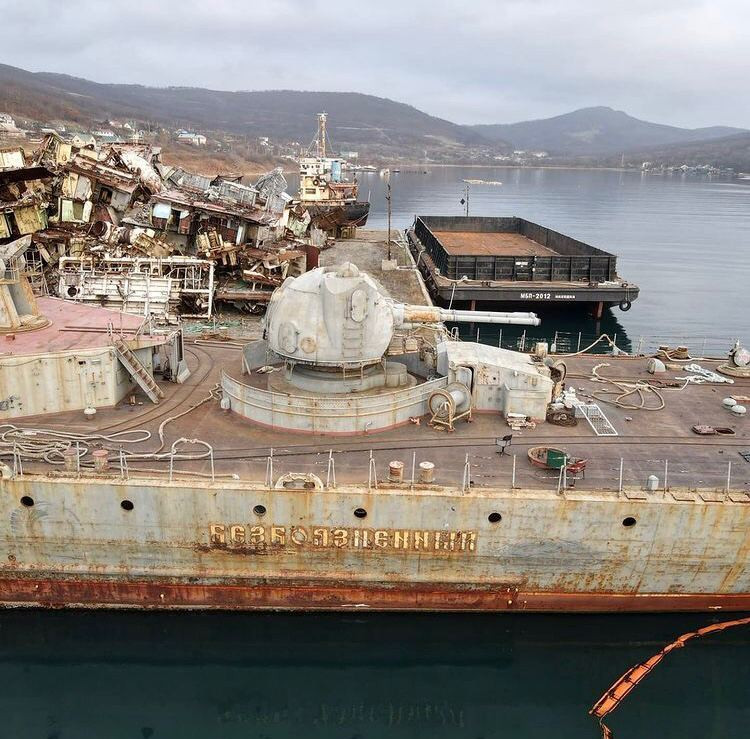 Trong số 8 chiếc khu trục hạm lớp Sovremenny còn đang hoạt động, Hải quân Nga chỉ đang vận hành hai chiếc, hai chiếc khác đang được đại tu, sửa chữa lớn. Bốn chiếc còn lại đã được Nga bán cho Trung Quốc trong quá khứ và vẫn đang tiếp tục phụ vụ cho lực lượng này. Nguồn ảnh: Sina.