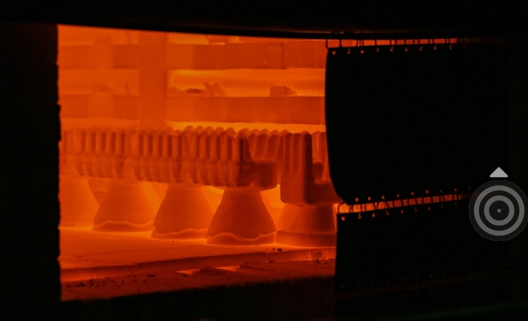 Nhiều loại tiêm kích dù mang danh là do Trung Quốc sản xuất nhưng vẫn phải phụ thuộc vào nguồn cung động cơ phản lực từ phía Nga. Nguồn ảnh: Pinterest.