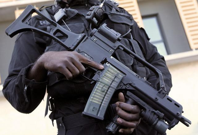 Theo Heckler &amp; Koch, tất cả 178.000 khẩu HK G-36 và các biến thể chuyển giao đáp ứng được các yêu cầu tiêu chuẩn và được kiểm tra một cách độc lập bởi công ty và quân đội Đức. “Bất kỳ yêu cầu nào đòi Heckler &amp; Koch bồi thường là không thích hợp”