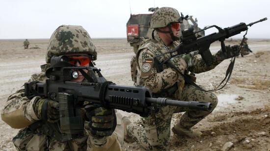 Trong khi đó, công ty Heckler &amp; Koch đã không tham gia vào việc điều tra và tuyên bố khẩu súng trường do họ sản xuất “hoàn toàn đáng tin cậy”.