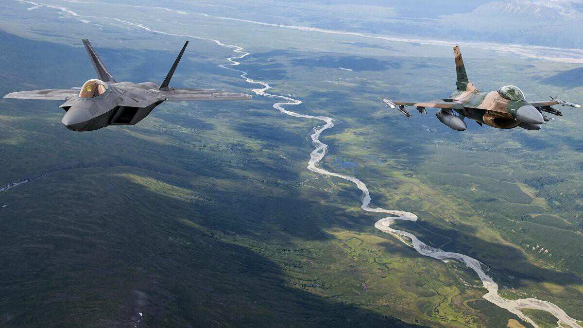 Tuy vậy cũng không dễ cho Nga thực hiện kế hoạch của mình, bởi các tiêm kích tàng hình thế hệ năm được Mỹ bố trí tại đây có tính năng kỹ chiến thuật rất cao, hoàn toàn đủ sức đối phó bộ đôi MiG-31K và Tu-160 của Nga.