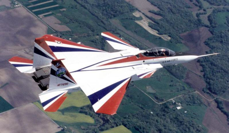 Về cơ bản, phiên bản F-15 ACTIVE được NASA cho ra đời với nhiệm vụ thử nghiệm. Trên chiếc F-15 ACTIVE này, NASA có thể lắp đặt được rất nhiều thiết bị khác nhau theo dạng mô-dun để thử nghiệm công nghệ. Nguồn ảnh: BI.