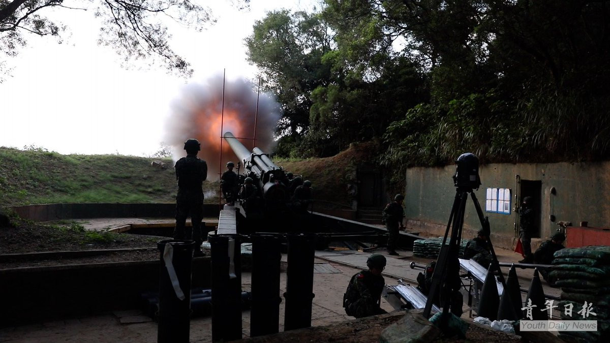 Trong quá khứ, khẩu pháo M1 này đã từng được sử dụng ở Chiến tranh Triều Tiên, tuy nhiên hiệu quả thực chiến của những khẩu "siêu pháo" này cũng không quá cao như kỳ vọng. Nguồn ảnh: Pinterest.