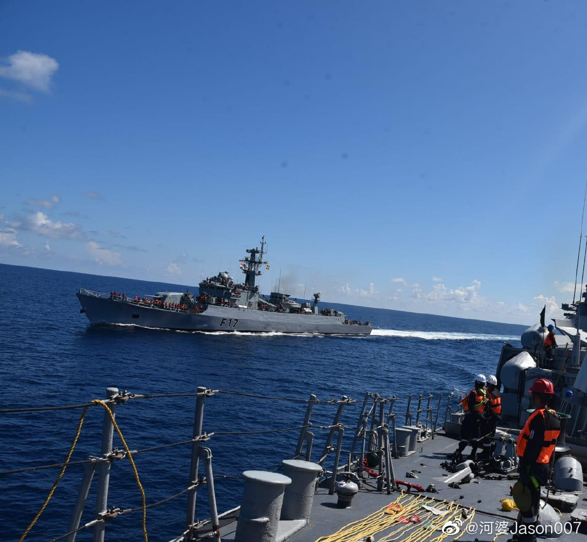 Đáng tiếc là hai chiếc Type 053HT-H này sau đó đã phát sinh rất nhiều vấn đề như hệ thống bơm nước hoạt động quá yếu hay nước bị dò,... khiến Trung Quốc buộc phải nhận hai chiếc tàu về... bảo hành. Nguồn ảnh: Sohui.