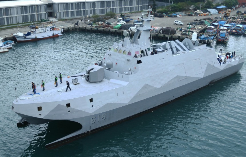Truyền thông Đài Loan tiết lộ, mỗi tàu chiến trong lớp Đà Giang có giá lên tới 72 triệu USD, tàu được thiết kế theo kiểu hai thân để đạt được tốc độ tối đa khi di chuyển nhằm mục đích áp sát, tấn công đối phương một cách bất ngờ. Nguồn ảnh: BMPD.