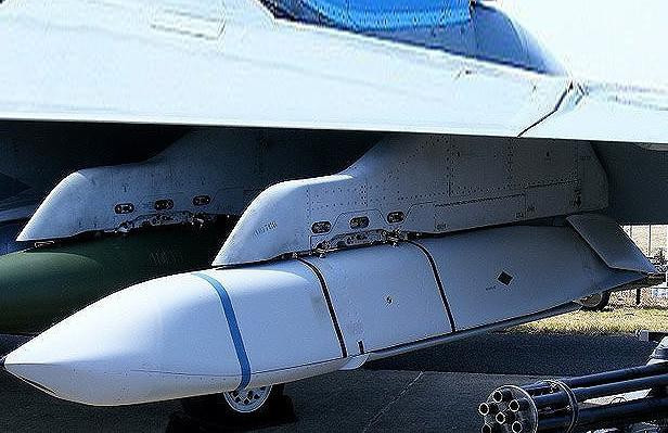 Sử dụng tên lửa hành trình để tung đòn tấn công chính xác từ xa, triệt tiêu sức đề kháng của đối phương là cách mà Mỹ thường bắt đầu lâu nay