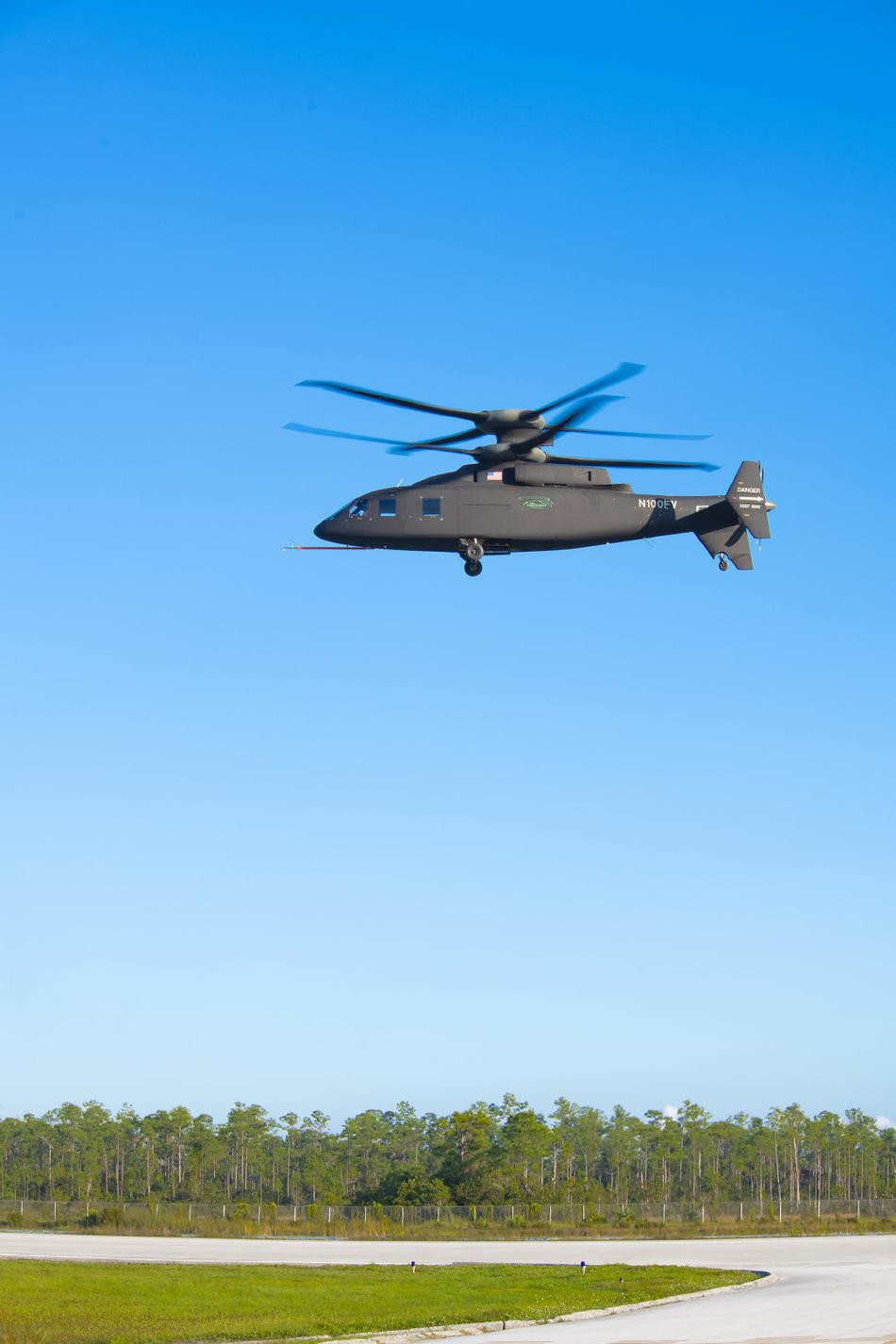Thiết kế cánh quạt đồng trục này bao gồm hai tầng cánh quạt với kích thước cánh, số lượng lá cánh đều bằng nhau nhưng quay ngược chiều nhau. Nguồn ảnh: Sina.