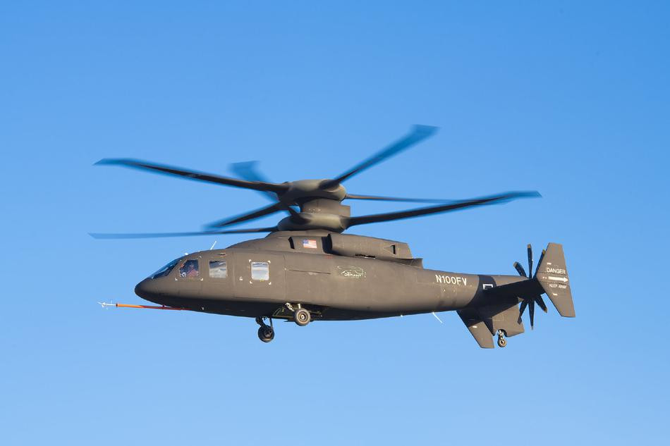 Với thiết kế này, chiếc trực thăng sẽ tự triệt tiêu hoàn toàn mô-men xoắn mà không cần phải có tới cánh quạt đặt ngang ở phía đuôi để giữ thăng bằng. Nguồn ảnh: Sina.