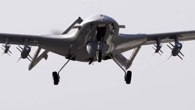 Cuộc xung đột tại Nagorno-Karabakh đã đưa UCAV TB2 lên một tầm cao mới, khi chúng thể hiện rất hiệu quả, tung ra các đòn tấn công tiêu diệt pháo phản lực, xe tăng và ngay cả các hệ thống phòng không đối phương.