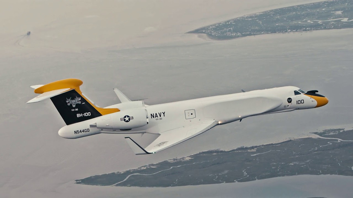 AISREW là viết tắt của một loạt các tính năng được trang bị trên chiếc máy bay cảnh báo sớm Gulfstream G550, trong đó bao gồm thu thập tình báo trên không, thám sát, giám sát và tác chiến điện tử. Nguồn ảnh: Pinterest.