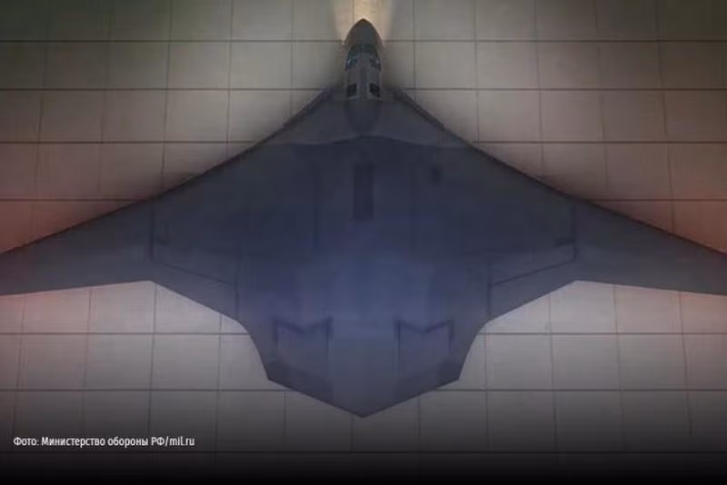 Tổ hợp hàng không tầm xa đầy hứa hẹn PAK DA được tạo ra bởi công ty Tupolev, nó dự kiến sẽ thay thế oanh tạc cơ Tu-160, Tu-95 và Tu-22M3 hiện đang được biên chế.