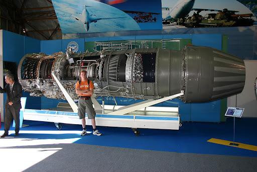 Công việc đang được thực hiện trong khuôn khổ chương trình "Tổ hợp hàng không tầm xa tiên tiến". Quá trình lắp ráp cuối cùng đối với toàn bộ động cơ mới sẽ được hoàn thành vào đầu năm 2021.