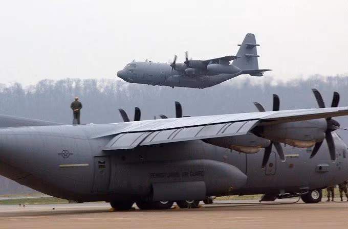 Trong trường hợp xung đột giữa Mỹ và Iran nổ ra, loại máy bay này sẽ có nhiệm vụ áp chế phòng không đối phương bằng việc gây nhiễu hệ thống radar của các tổ hợp phòng không bao gồm cả tên lửa S-300 được Nga bán cho Iran.