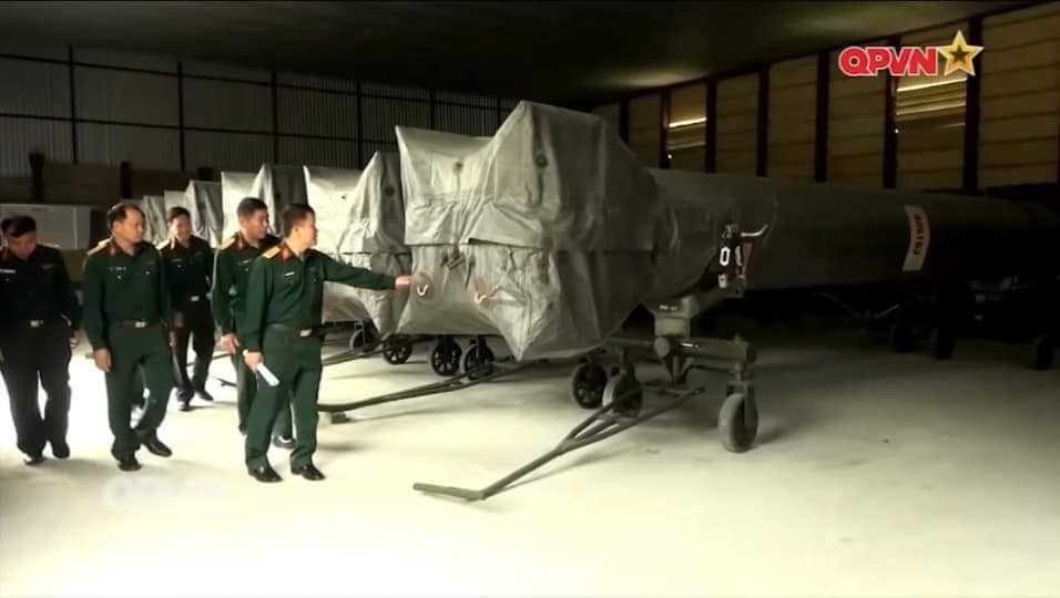 Hai loại tên lửa phòng không S-300 và tên lửa đạn đạo Scud của Việt Nam hiện cũng được coi là hai loại vũ khí "quốc bảo" hiện đại bậc nhất trong biên chế của quân đội ta. Nguồn ảnh: QPVN.