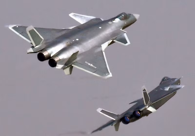 Mặc dù vậy, cũng rất có thể một phiên bản tiêm kích hạm khác cũng đang được Trung Quốc tiến hành hoàn thiện và sẽ sớm xuất hiện cùng với sự ra đời của tàu sân bay Type 003 trong thời gian tới. Nguồn ảnh: Sina.