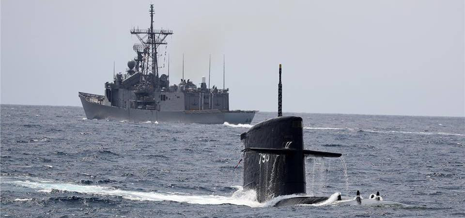 Theo đánh giá từ các chuyên gia quân sự, đây là bước đi tắt đón đầu của Đài Bắc nhằm tạo ưu thế trước Bắc Kinh, nhưng cũng có ý kiến cho rằng họ đang “đốt cháy giai đoạn” do đây là công nghệ rất cao và hiện mới chỉ có vài cường quốc làm chủ thành công.