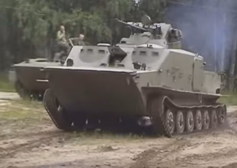 Sau khi hình ảnh xe thiết giáp nói trên xuất hiện, các giả thiết bắt đầu được đưa ra rằng những chiếc thiết giáp BTR-50 sẽ được đưa vào biên chế trong lực lượng vũ trang Ukraine.