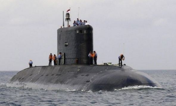 Bài viết cho biết thêm, Hải quân Ấn Độ có 9 tàu ngầm lớp Kilo như vậy và 4 tàu ngầm lớp Shishumar do Đức thiết kế. Trước đó trong nhiều năm, Ấn Độ từng cấm tàu ngầm lớp Kilo của họ tham gia diễn tập với hải quân nước ngoài, nhằm đề phòng số liệu của tàu ngầm này bị nước ngoài ghi chép lại. Cuộc diễn tập Malabar là lần đầu tiên tàu ngầm lớp Kilo Ấn Độ xuất hiện trong diễn tập đa quốc gia.