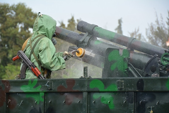 Vũ khí tham gia huấn luyện là hệ thống pháo tự hành M548-105 có trọng lượng chiến đấu 10,5 tấn, kíp chiến đấu 6 người.