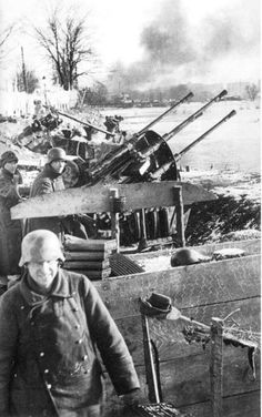 Sau khi Trung Quốc giành được độc lập, Bắc Kinh lại viện trợ cho chúng ta một loạt các loại vũ khí Đức từ Chiến tranh Thế giới thứ hai - trong đó có khẩu pháo phòng không 2cm FlaK 30/38 huyền thoại này. Nguồn ảnh: Warhistory.