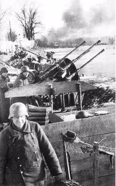 Sau khi Trung Quốc giành được độc lập, Bắc Kinh lại viện trợ cho chúng ta một loạt các loại vũ khí Đức từ Chiến tranh Thế giới thứ hai - trong đó có khẩu pháo phòng không 2cm FlaK 30/38 huyền thoại này. Nguồn ảnh: Warhistory.