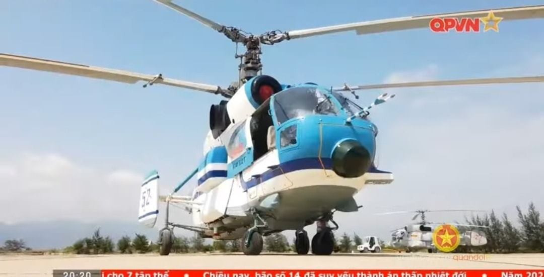 Thiết kế đồng trục được cho là có nhiều ưu điểm hơn so với thiết kế của trực thăng truyền thống, nhờ vào thiết kế này, chiều dài cơ sở của chiếc trực thăng có thể được rút ngắn, không cần cánh quạt đuôi khiến cho dòng trực thăng đồng trục ít bị ảnh hưởng bởi gió tạt ngang trong các điều kiện thời tiết xấu. Nguồn ảnh: QPVN.