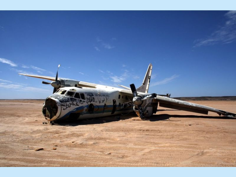 Tuy nhiên phần xác của chiếc vận tải cơ An-26 vẫn không được di dời đi do đã hư hỏng quá nặng. Thậm chí, do xác máy bay rơi ở cách quá xa khu dân cư, việc bán sắt vụn chiếc máy bay này cũng không được thực hiện do chi phí chuyên chở còn cao hơn giá sắt vụn của toàn bộ phần xác máy bay. Nguồn ảnh: Sina.