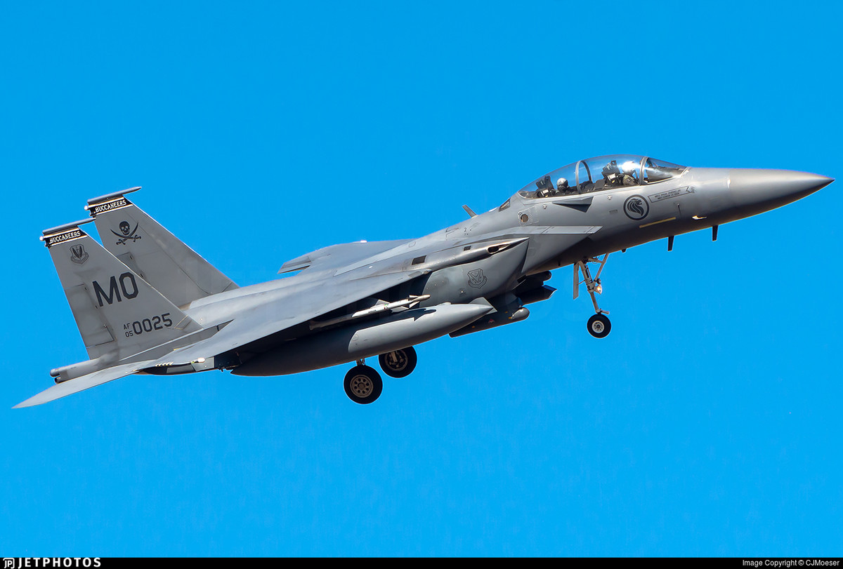 Trong các năm tiếp theo, Singapore đặt mua thêm tiêm kích F-15SG vào năm 2010, 2014 và nâng tổng số tiêm kích F-15SG của mình lên 40 chiếc vào năm 2018 vừa rồi. Nguồn ảnh: SAF.