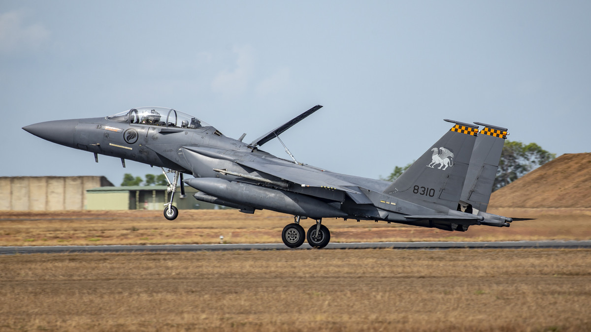 Theo các chuyên gia nhận định, sức chiến đấu của dàn tiêm kích F-15SG trong biên chế Không quân Singapore là rất đáng nể và không thể xem thường, đặc biệt là ở khả năng không chiến. Nguồn ảnh: SAF.