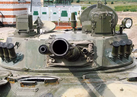 Được chế tạo dựa trên thiết kế của thiết giáp BMD-3M, xe thiết giáp BMD-4 có hỏa lực cực kỳ phong phú bao gồm một khẩu pháo 100mm, một khẩu pháo 30mm và một súng máy 7,62mm. Nguồn ảnh: BMDP.