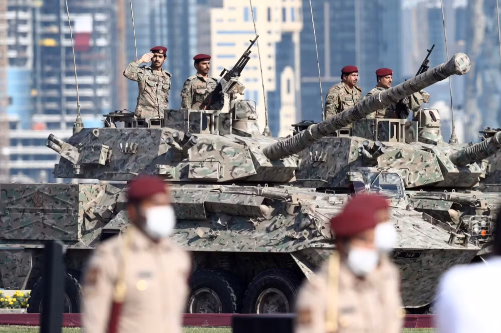 Pháo tự hành chống tăng của Quân đội Qatar xuất hiện trong cuộc duyệt binh. Nguồn ảnh: BMDP.